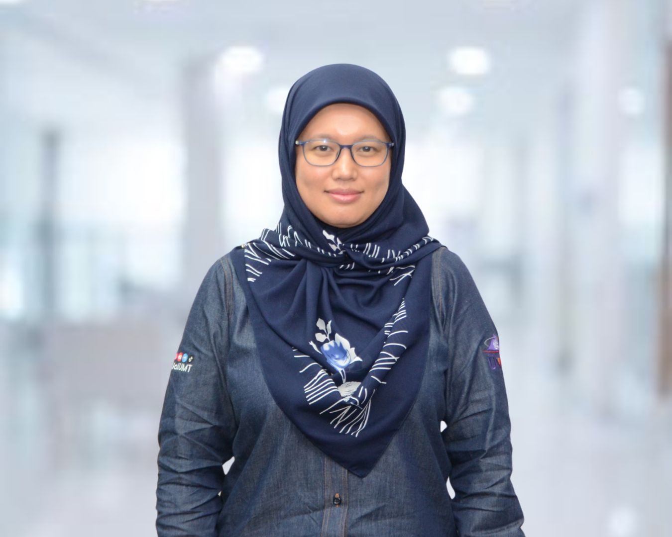 Assoc. Prof. Chm. Dr. Hanis