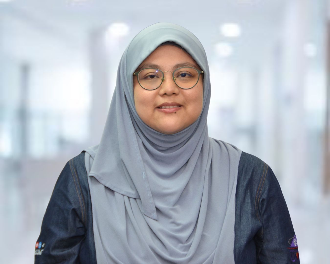 Assoc. Prof. Chm. Dr. Hanis